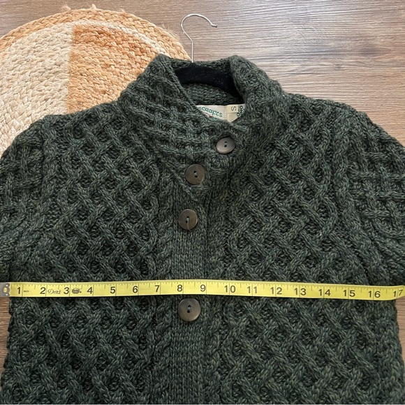 ARAN CRAFTS 100% Merino Wool Cross Over Neck Aran Coatigan Retail $149.95 - Picture 5 of 9